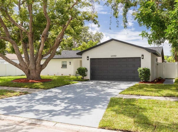 12092 97TH AVENUE, SEMINOLE, FL 33772