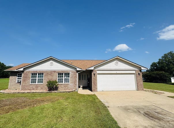 11 Hickory Lane, Clarksville, AR 72830