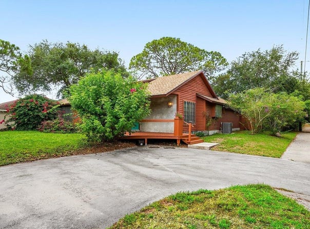 4744 Dolphin Drive, Lake Worth, FL 33463