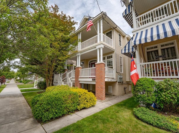 1525 Asbury Ave, Ocean City, NJ 08226