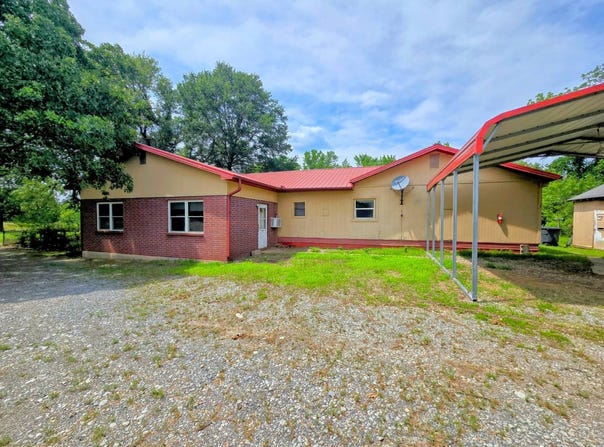 54042 Cut Off Rd, Talihina, OK 74571