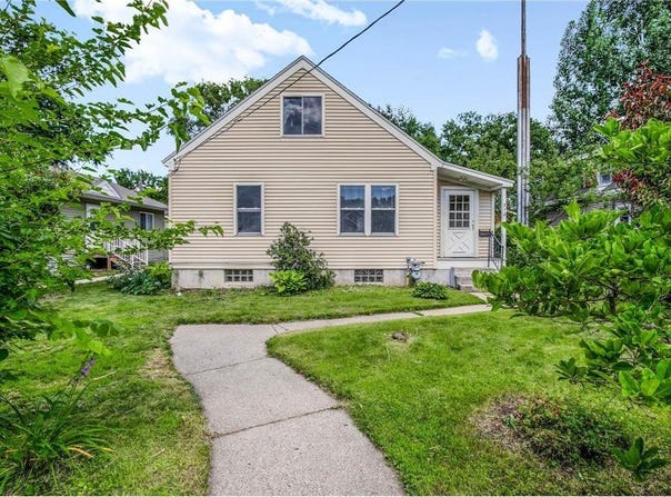 310 Wilson Avenue NE, Saint Cloud, MN 56304
