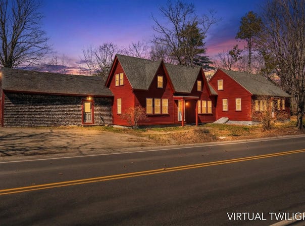569 Middle Road, Dresden, ME 04342