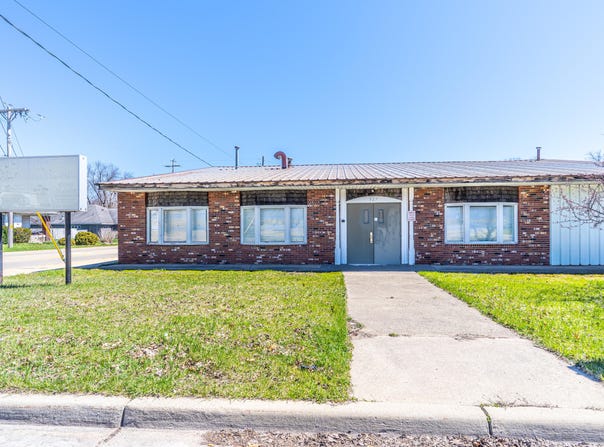 927 W Laketon Avenue, Muskegon, MI 49441