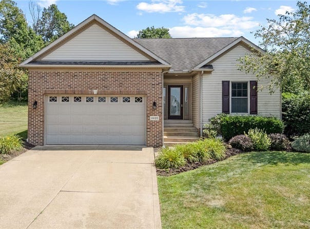 4428 Trail Head Circle NW, Massillon, OH 44647