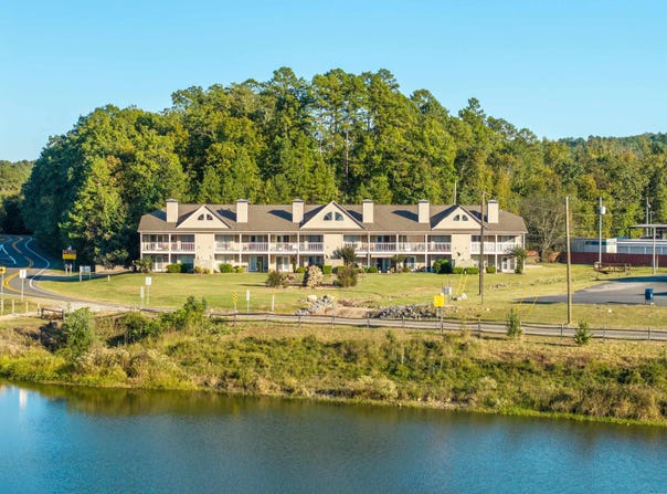 472 Catherine Park Road, Hot Springs, AR 71913