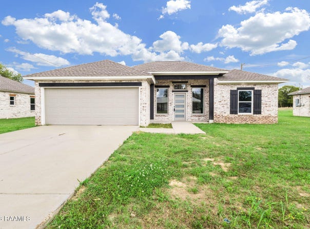197 Garnet Drive, Opelousas, LA 70570