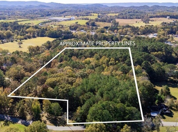 Veeler Road, LaFayette, GA 30728