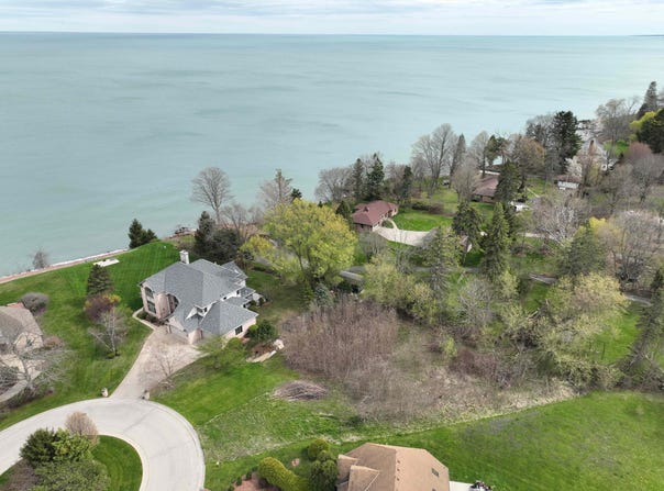 Lt5 Woodlake Ct, Mount Pleasant, WI 53403