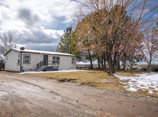 88052 Cedar Street, Christmas Valley, OR 97641