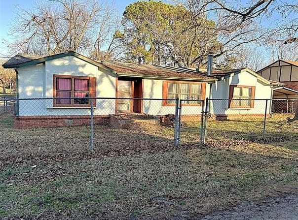 415420 E 1094, Checotah, OK 74426