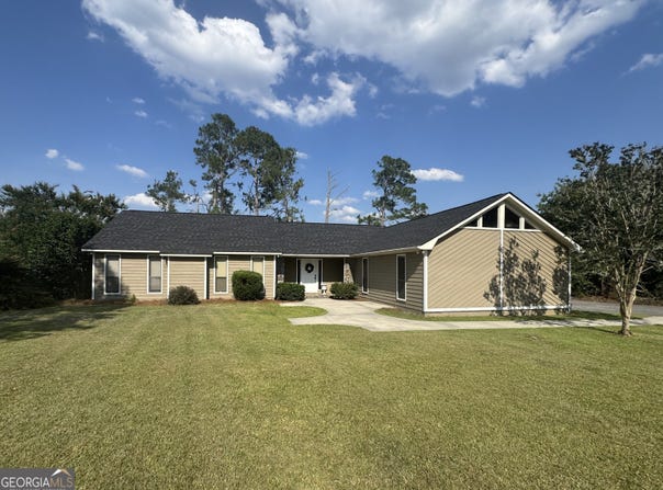 1325 Baymeadows Dr W, Douglas, GA 31535