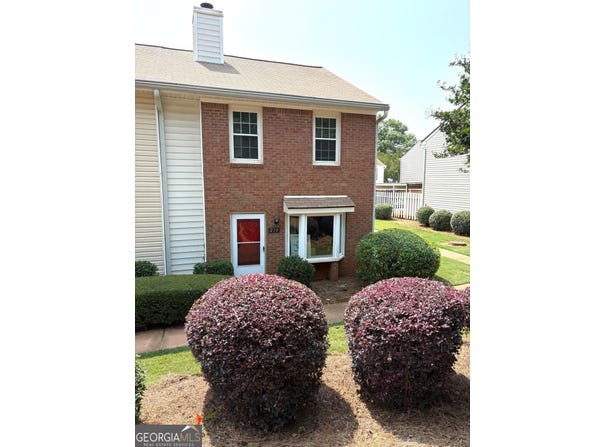 210 Mill Creek, Roswell, GA 30076