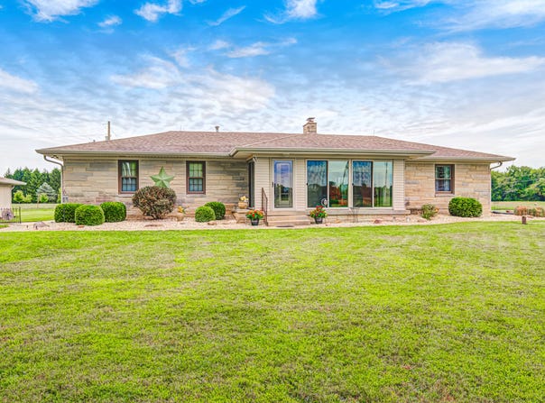 417 N 300 W, Greenfield, IN 46140