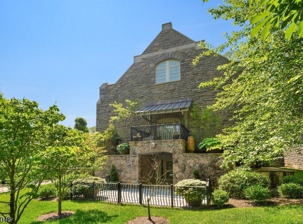 80 Claremont Road Unit 802, Bernardsville Boro, NJ 07924-2129