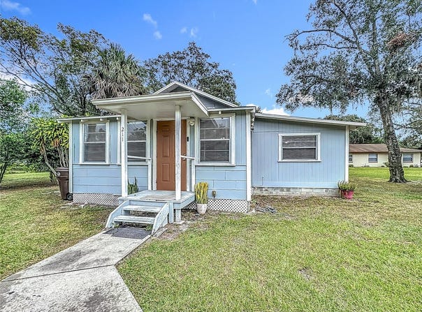 211 N RANDOLPH AVENUE, KISSIMMEE, FL 34741
