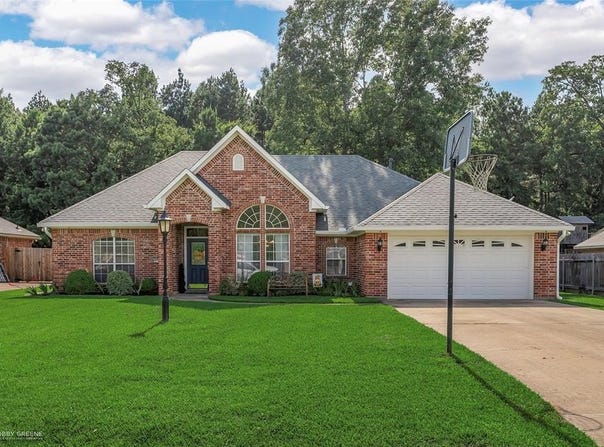9918 Freedoms Way, Keithville, LA 71047