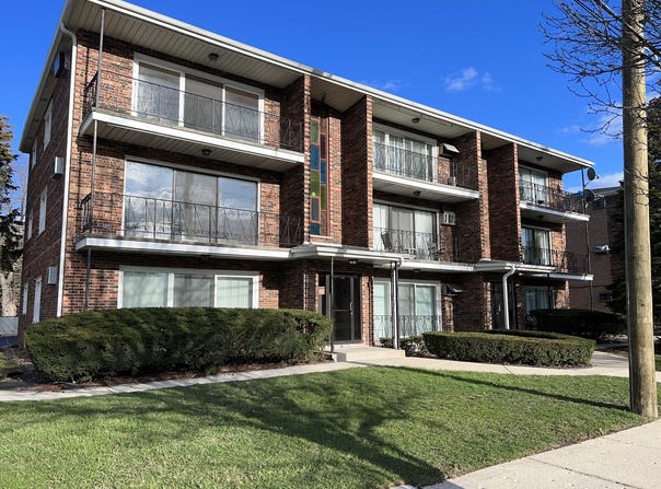 Hickory Hills, IL 60457
