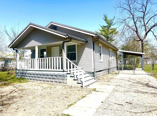 641 N HICKORY Street, Centralia, IL 62801