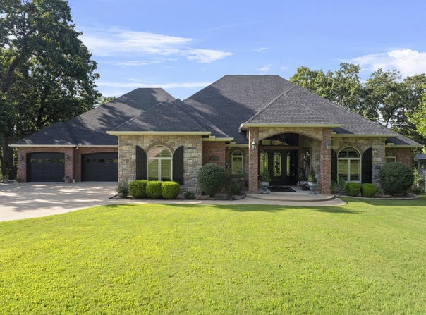 3402 Callie Drive, Grove, OK 74344
