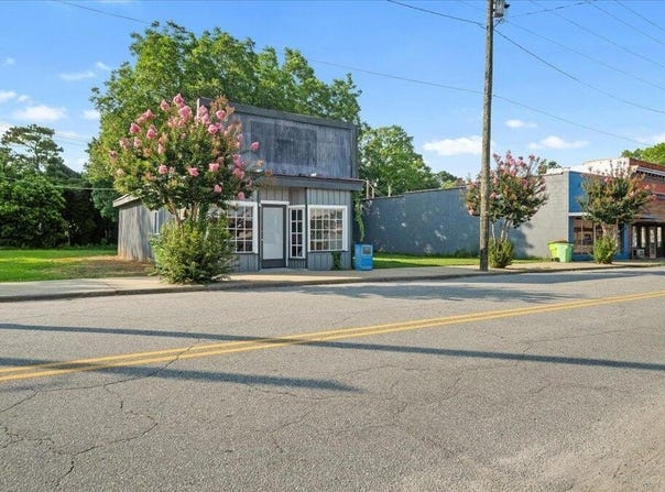 202 E North Main Street, Littleton, NC 27850