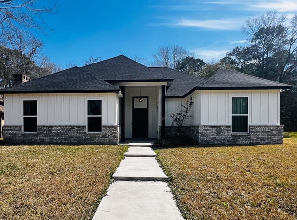 6804 Broadleaf Drive, Beaumont, TX 77708