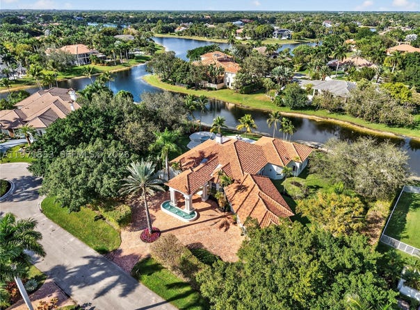3520 Paddock Rd, Weston, FL 33331