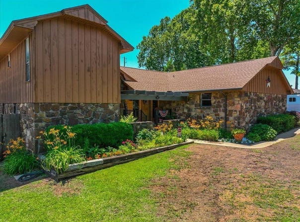 308 W Chickasaw Ave, Washington, OK 73093