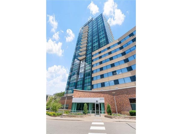 3209 Galleria, Edina, MN 55435