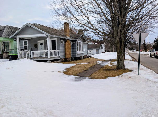 402 Cherry Street, Iron River, MI 49935