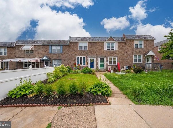 944 FAIRFAX ROAD, DREXEL HILL, PA 19026
