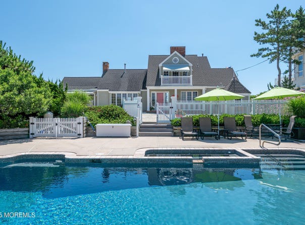 1559 Ocean Avenue, Mantoloking, NJ 08738