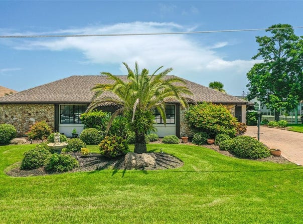 6 CLARIDGE COURT N, PALM COAST, FL 32137
