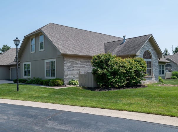 5242 Coventry Lane, Fort Wayne, IN 46804-7151