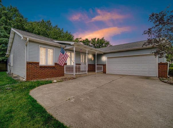 1736 Protsman Drive, Schererville, IN 46375