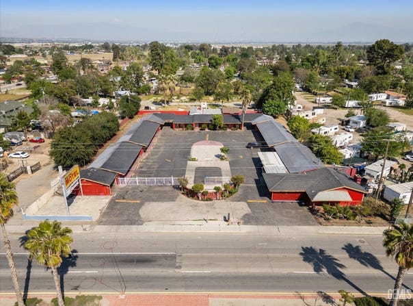 900 Union Avenue, Bakersfield, CA 93307