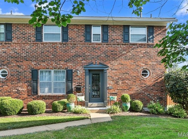 1158 Cantina Drive, Chesterfield, MO 63141