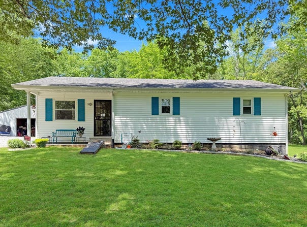 1075  Sandys Camp Rd, Big Sandy, TN 38221