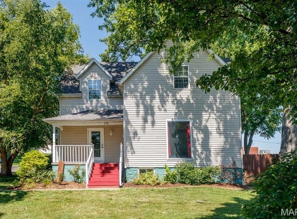 218 Walnut Street, Highland, IL 62249
