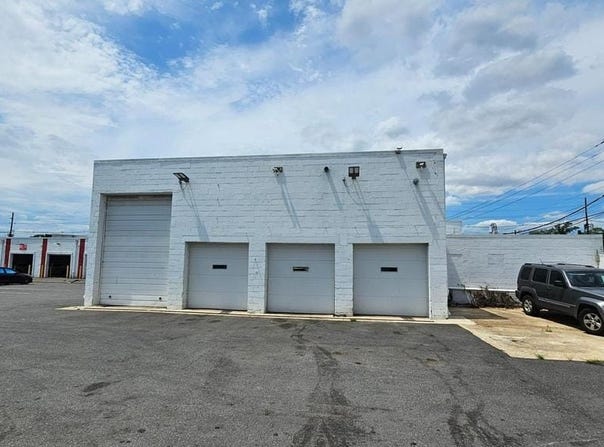 5910 S CRESCENT BOULEVARD, PENNSAUKEN, NJ 08109