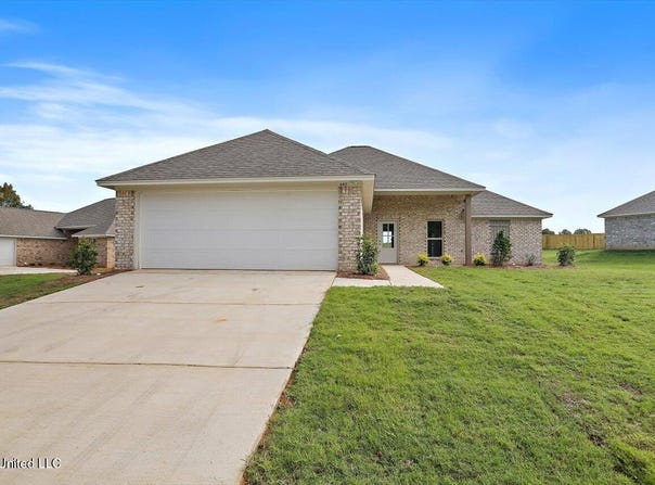 642 Westfield Drive, Pearl, MS 39208
