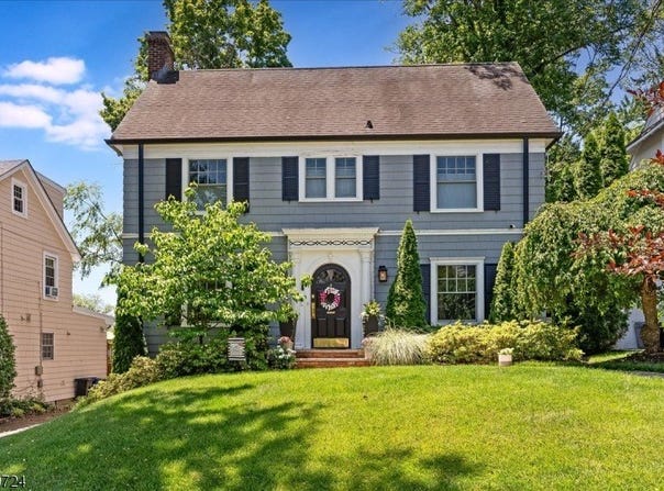 54 Elm St, Millburn Twp., NJ 07041-2015