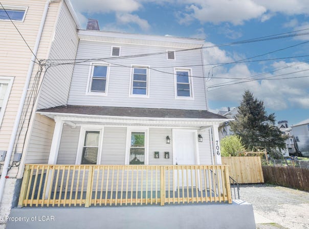706 Lavelle Court, Scranton, PA 18505