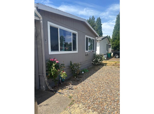 3831 Pacific Ave, Forest Grove, OR 97116
