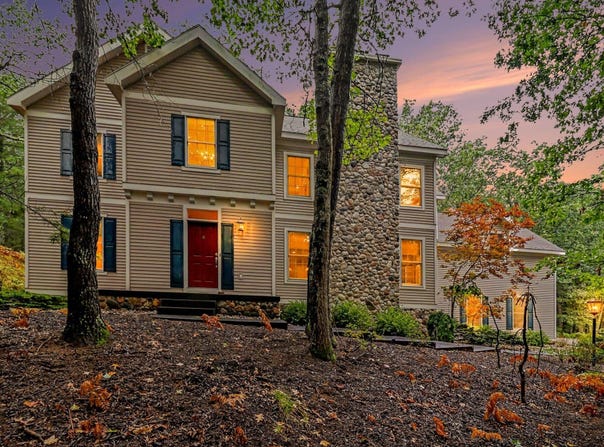 5439 Shawnee Road, Pentwater, MI 49449