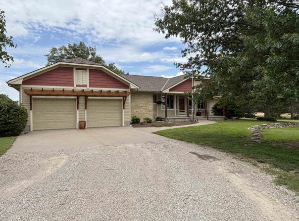 1346 17th Ave, McPherson, KS 67460