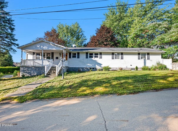 129 School Street, Childs, PA 18407