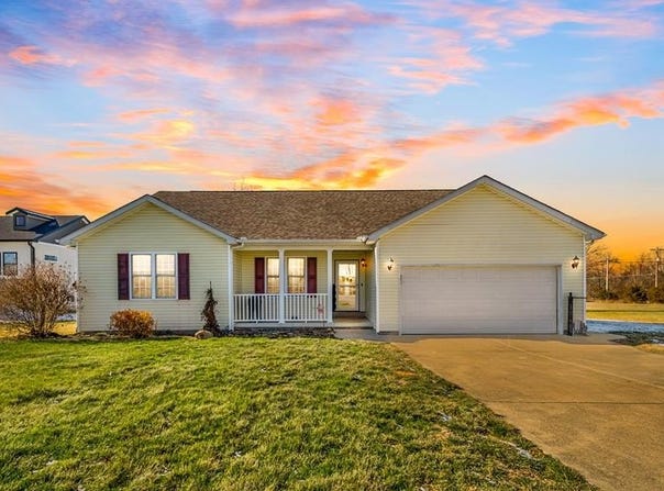 35 Nicholas Dr, Peebles, OH 45660