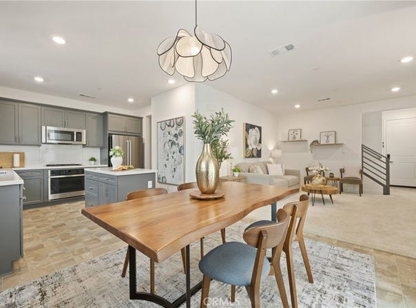 2009 Dewdrop, Upland, CA 91786