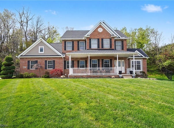 2541 Turf Paradise Drive, Stow, OH 44224